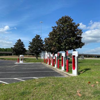 Tesla Supercharger - EV Charging Stations Near Me - Lafayette, Louisiana Tesla Supercharger - EV Charging Stations Near Me - Lafayette, Louisiana