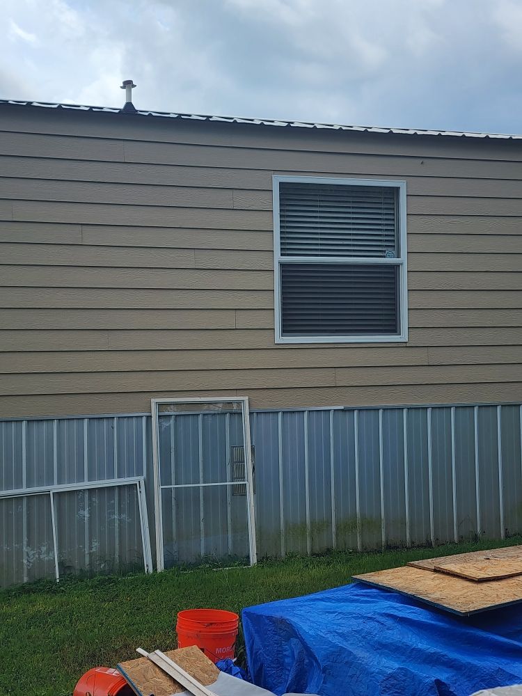 Slide of Little Ds Home Improvements