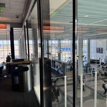 The Club CHS - Airport Lounges Near Me - Charleston, South Carolina