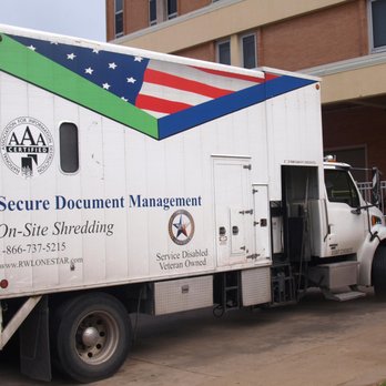 RW Lone Star Security - San Antonio - On-site paper shredding
Off-site paper shredding - Shredding Services Near Me - San Antonio, Texas RW Lone Star Security - San Antonio - On-site paper shredding
Off-site paper shredding - Shredding Services Near Me - San Antonio, Texas