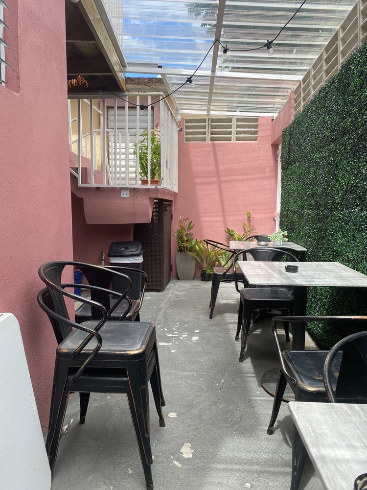 Yadiras Coffee shop Image