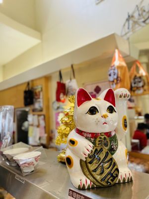 KEE WAH BAKERY by null