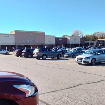 Lunds & Byerlys - Ridgedale - Grocery Near Me - Minnetonka, Minnesota Lunds & Byerlys - Ridgedale - Grocery Near Me - Minnetonka, Minnesota