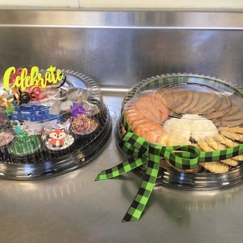 Collin Street Bakery - Bakeries Near Me - Lindale, Texas Collin Street Bakery - Bakeries Near Me - Lindale, Texas