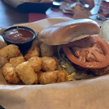 sneakybird - Chicken Wings Near Me - Surprise, Arizona