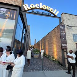 Rockwell On The River - Incredible space!