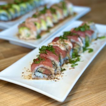 Roll Call - Sexy Roll: spicy tuna roll with tuna and shrimp on top - Sushi Bars Near Me - Los Angeles, California