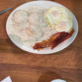 The Broken Egg Cafe - Biscuits and gravy eggs and bacon - Breakfast & Brunch Near Me - San Antonio, Texas The Broken Egg Cafe - Biscuits and gravy eggs and bacon - Breakfast & Brunch Near Me - San Antonio, Texas