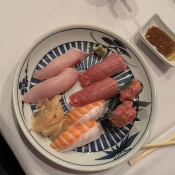Sushi Gen - Yellowtail salmon belly Toro - Sushi Bars Near Me - Los Angeles, California Sushi Gen - Yellowtail salmon belly Toro - Sushi Bars Near Me - Los Angeles, California
