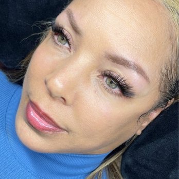 Lash By Elly - Eyelash Service Near Me - Pearland, Texas