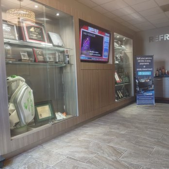 Temecula Valley Toyota - Waiting room tv - Car Dealers Near Me - Temecula, California Temecula Valley Toyota - Waiting room tv - Car Dealers Near Me - Temecula, California
