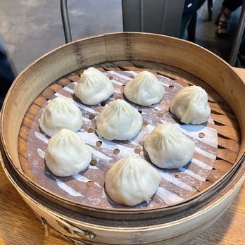 Dough Zone Dumpling House - Downtown Seattle - Pork Xiao Long Bao (8) 鲜肉小笼包 - Shanghainese Near Me - Seattle, Washington Dough Zone Dumpling House - Downtown Seattle - Pork Xiao Long Bao (8) 鲜肉小笼包 - Shanghainese Near Me - Seattle, Washington