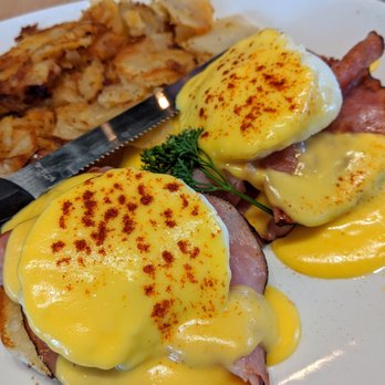 Sunshine Breakfast Bar - Classic Eggs Benedict - Breakfast & Brunch Near Me - Phoenix, Arizona