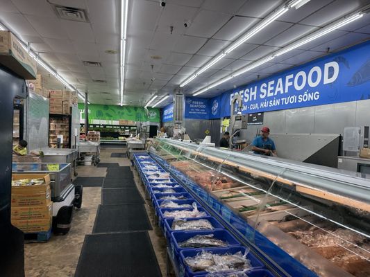 Truong Nguyen Market