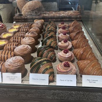 Bachour - Bakeries Near Me - Coral Gables, Florida