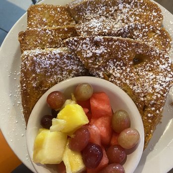 Daily Eats - New American Near Me - Tampa, Florida