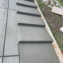 Ike's Construction - New concrete steps