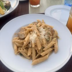 Tasty Sipz - Seafood pasta