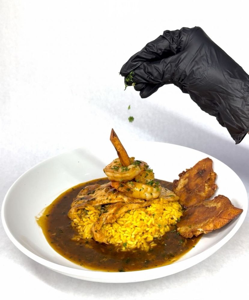 Food from Sofrito Latino