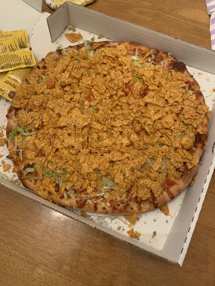 CLINT’S PIZZA Updated October 2024 14 Photos & 26 Reviews 1630 7th St, Moline, Illinois