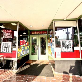 Blues City Cafe - Outside - Southern Near Me - Memphis, Tennessee