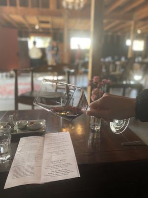 Willow Creek Wine Co. by null