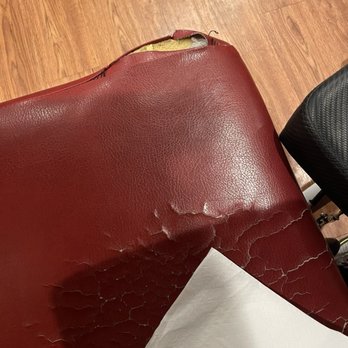 El Idolo - The whole place is exactly like this. Worn out. Dated  Dirty. Gross. - Mexican Near Me - Bartlett, Tennessee