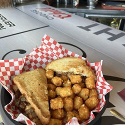 Chuck's Bar - Jessie James Burger