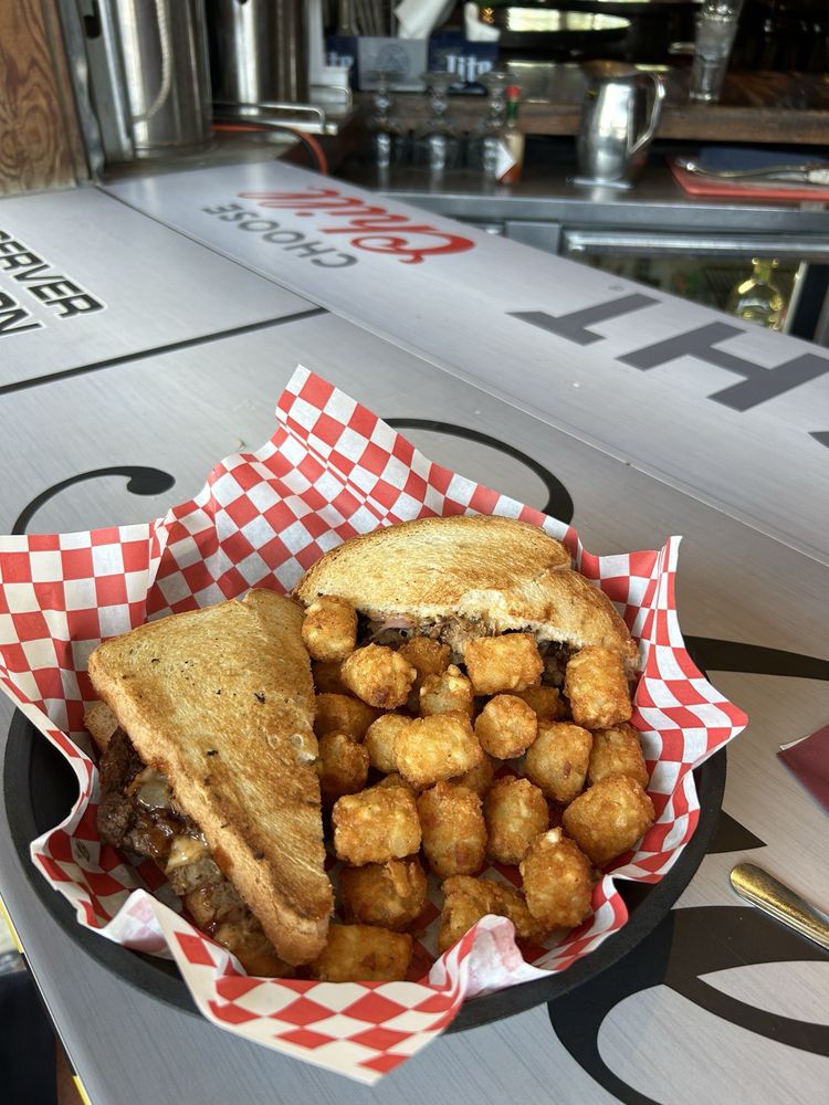 Social spots from Chuck's Bar