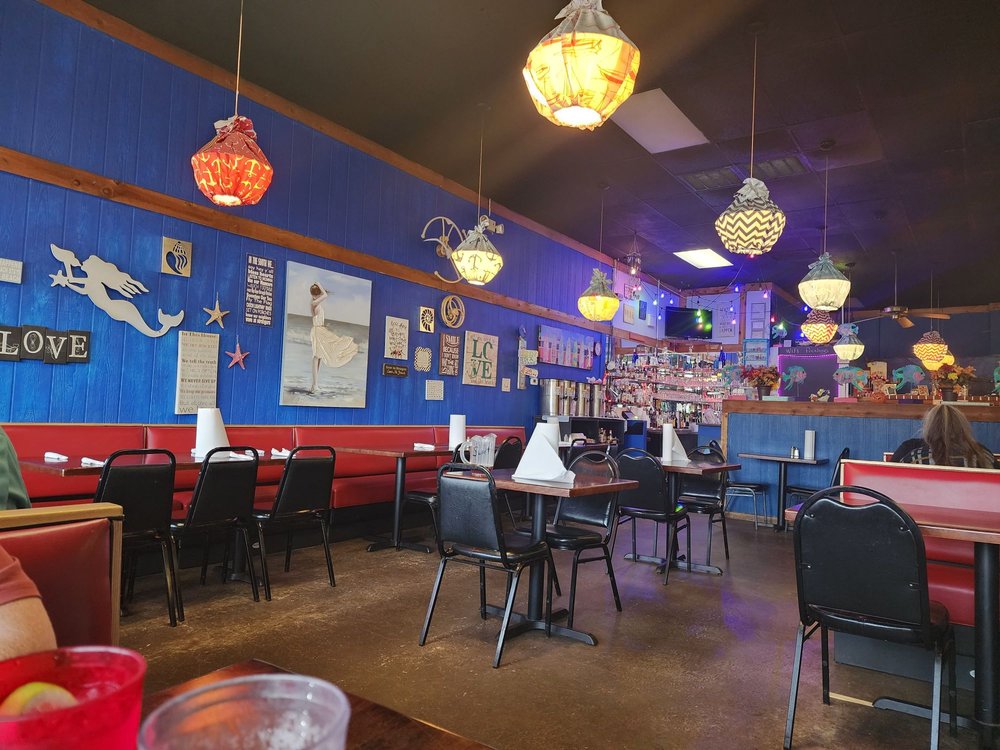 Good Fellas Seafood Hut & Bar