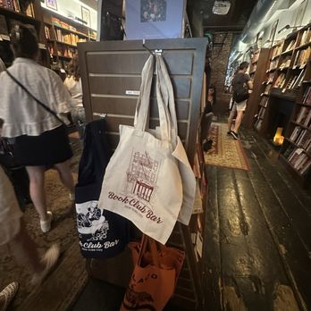 Book Club Bar - Bookstores Near Me - New York, New York