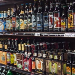 Howey Market - Lots of craft beer