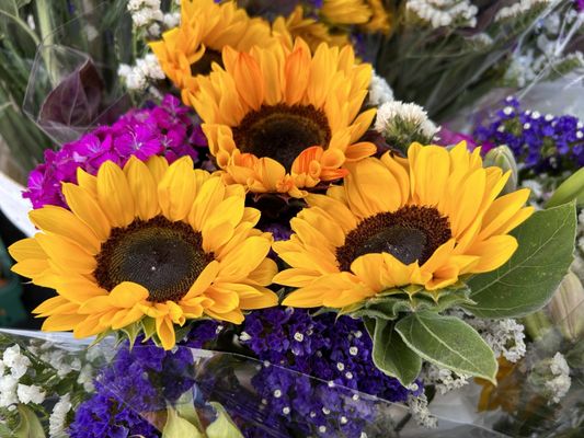 Claremont Farmers & Artisans Market by null
