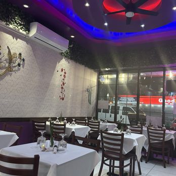 Bombay Grill House - Restaurant - Indian Near Me - Forest Hills, New York Bombay Grill House - Restaurant - Indian Near Me - Forest Hills, New York