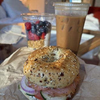 Avenue Cafe - Coffee & Tea Near Me - New Orleans, Louisiana
