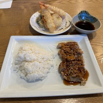 Dakara Sushi - Chicken teriyaki and mixed tempura - Japanese Near Me - Whittier, California Dakara Sushi - Chicken teriyaki and mixed tempura - Japanese Near Me - Whittier, California