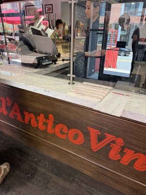 All’Antico Vinaio by null
