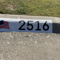 Curb Painting 817