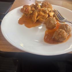International Buffet - Chicken and lamb meatballs