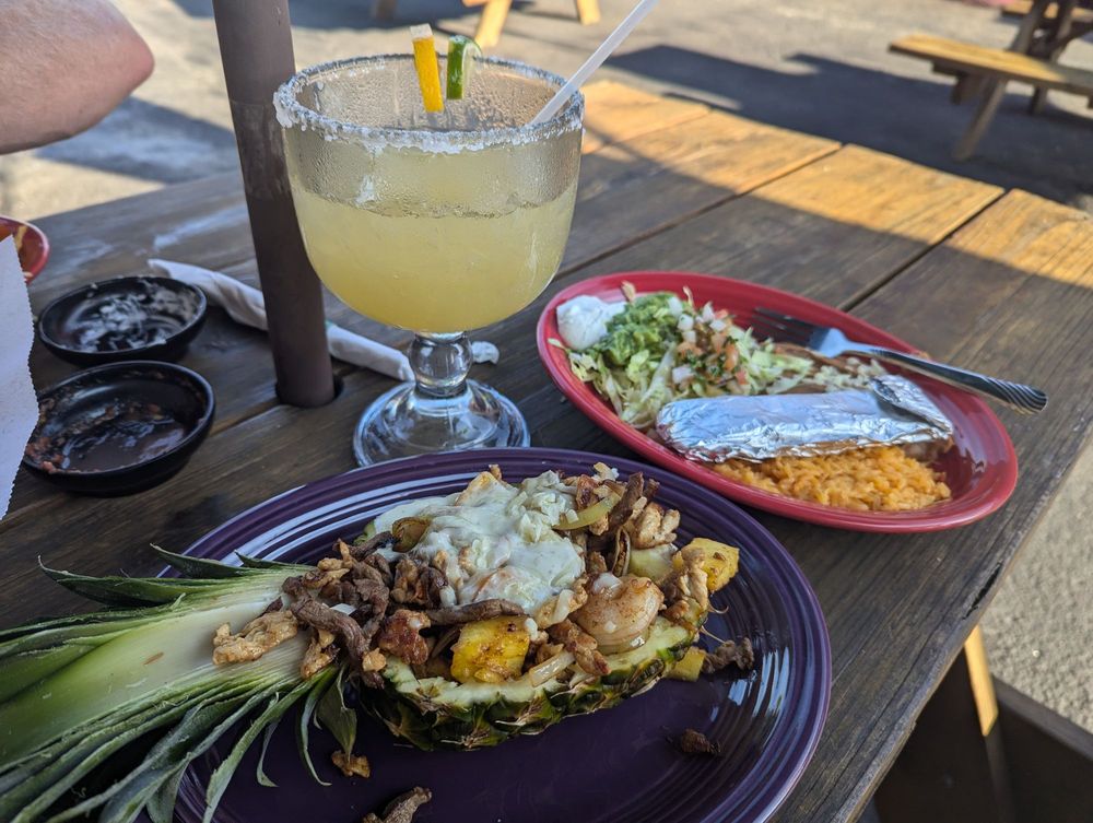 Pueblo Real Mexican