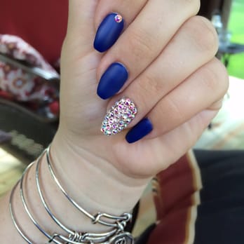 iSpa and Nails - Swarovski crystals - Nail Salons Near Me - Mount Laurel, New Jersey