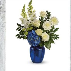 Simply Elegant Flowers - What the arrangement was supposed to be like