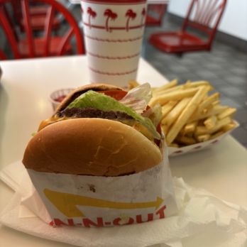 In-N-Out Burger - Cheeseburger meal for less than $10 - Burgers Near Me - Fresno, California