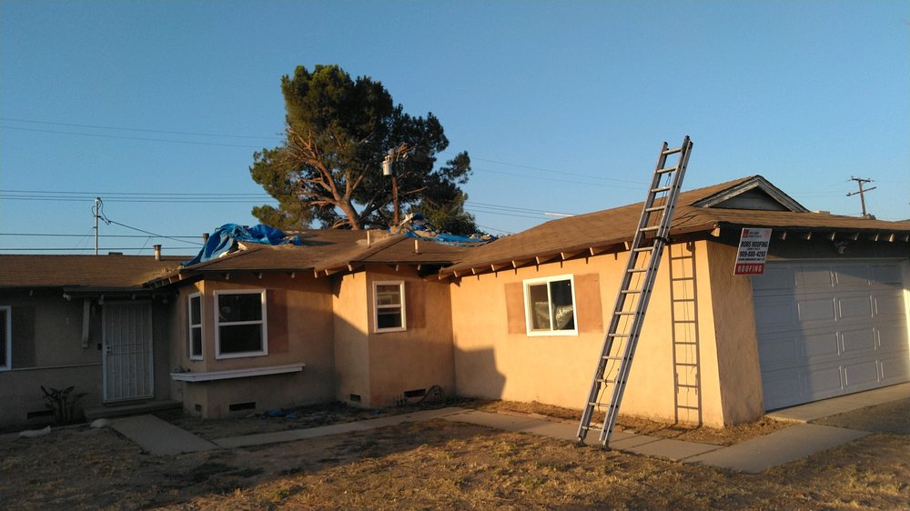 Slide of Bob's Roofing & Handyman
