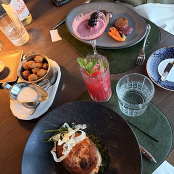 Crown Block - Sushi Bars Near Me - Dallas, Texas
