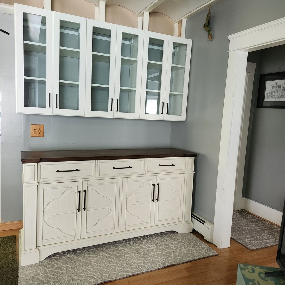 Custom Closet Geeks - Efficient use of wall space by designer Dawn Morello - Home Organization Near Me - New Bedford, Massachusetts