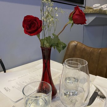 Brothers - I loved the real roses at each table. Nice touch. - Seafood Near Me - Norfolk, Virginia Brothers - I loved the real roses at each table. Nice touch. - Seafood Near Me - Norfolk, Virginia