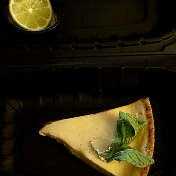 Red Lobster - Key Lime Pie (Take-Away) - Seafood Near Me - Valencia, California Red Lobster - Key Lime Pie (Take-Away) - Seafood Near Me - Valencia, California