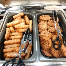 Holiday Inn Express & Suites Hiawassee - Sausage patties and Jimmy Dean Sausage Links