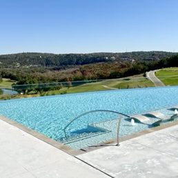 The endless 3rd pool was ice cold in winter but looked beautiful The endless 3rd pool was ice cold in winter but looked beautiful